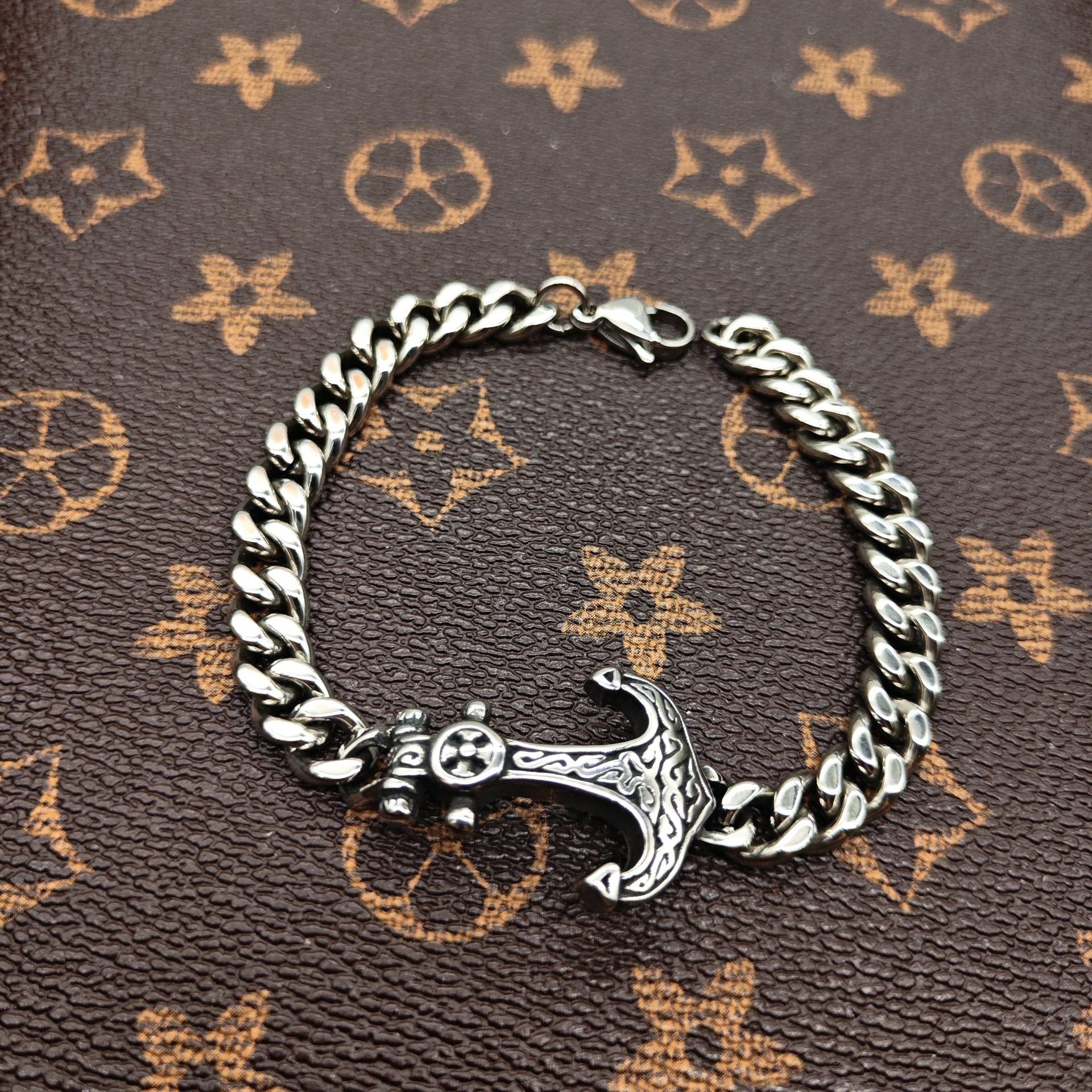 Chrome Hearts Silver Cuban chain curved bracelet